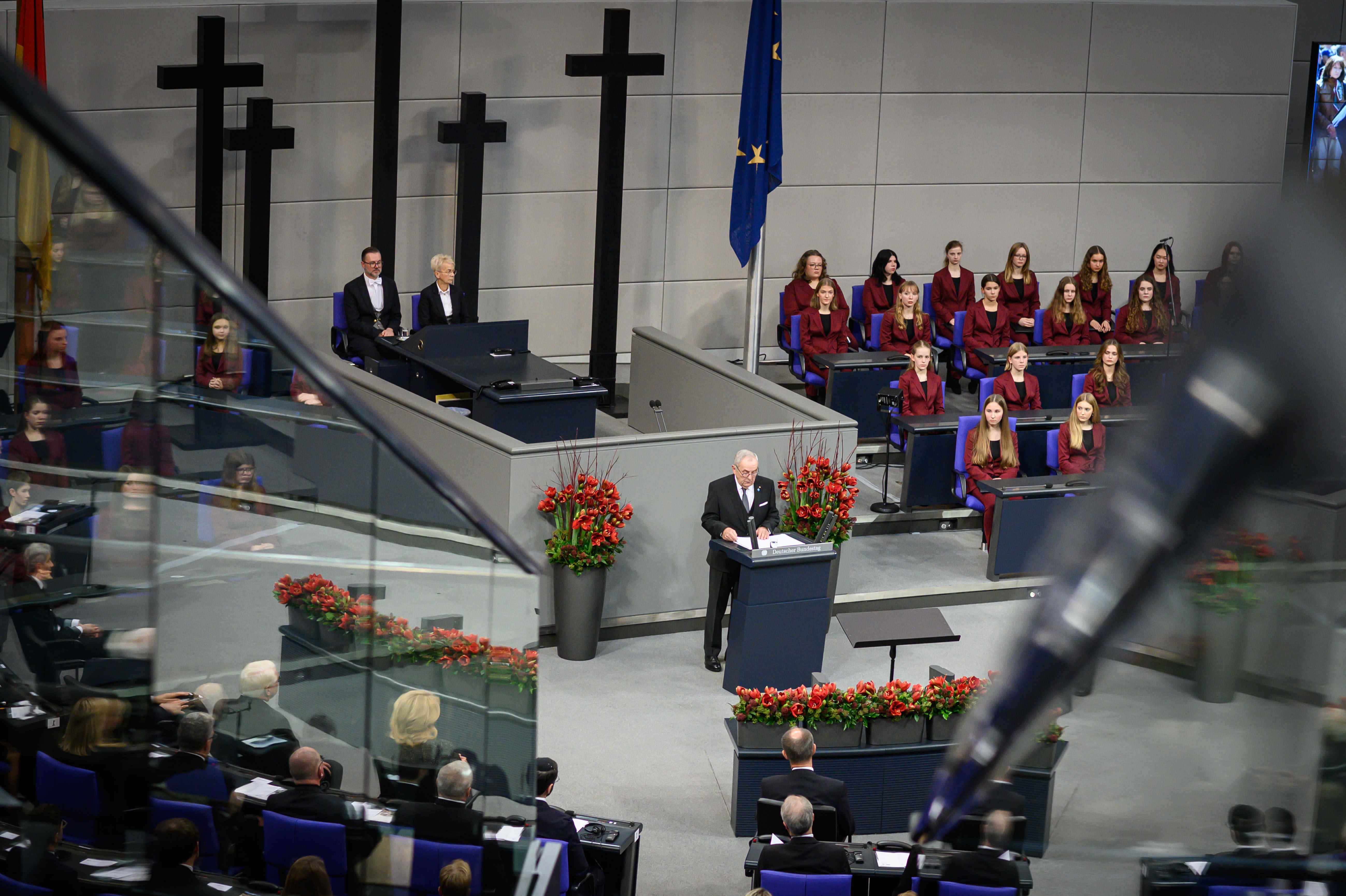 Berlin, Volkstrauertag - Zentrale Gedenkveranstaltung im Bundestag